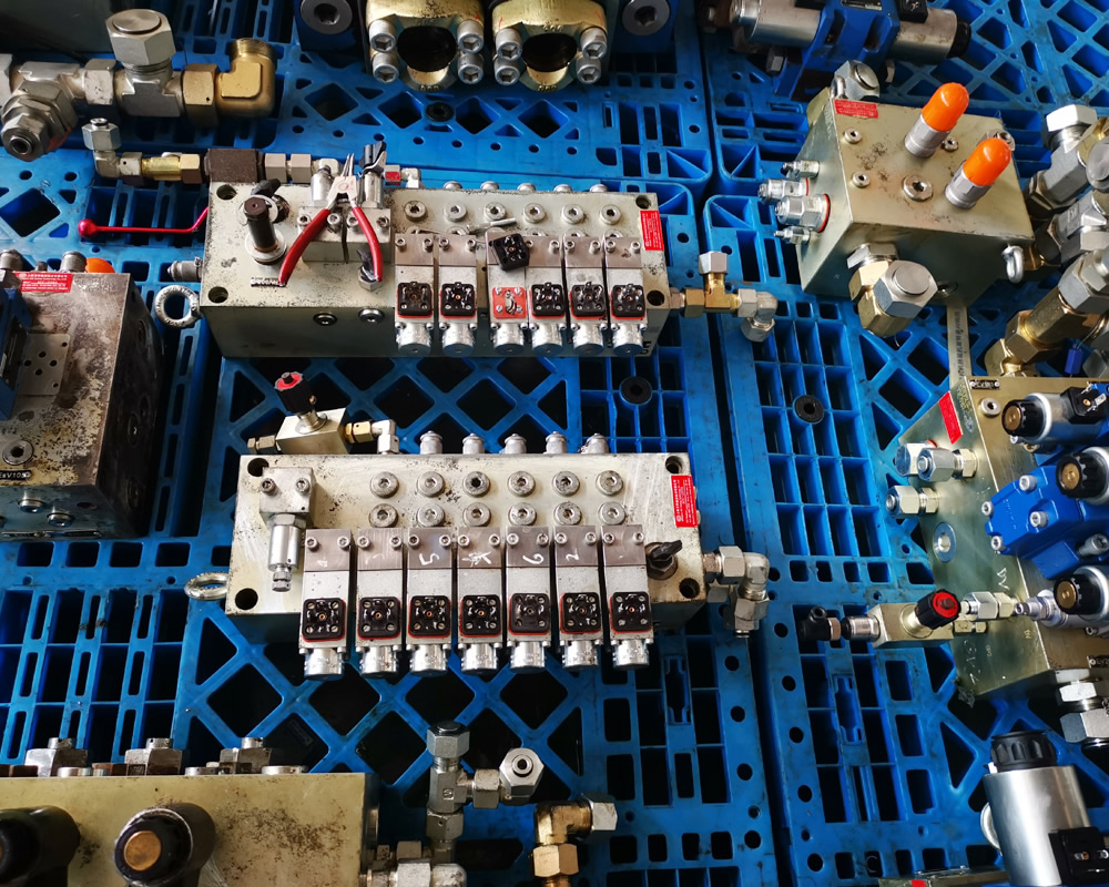 Repair of proportional servo valve and valve block